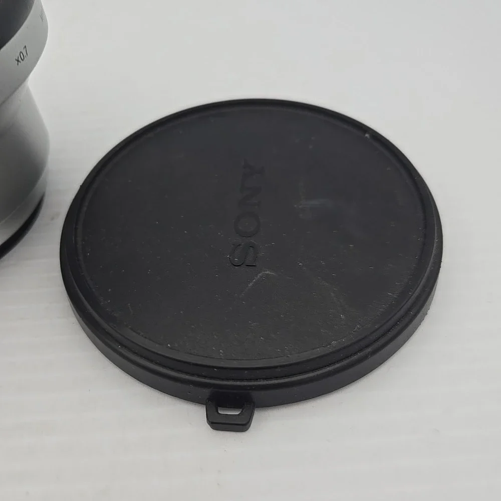 Sony Wide Angle Conversion Lens x0.7 VCL-HGD0758‎ AUX 58mm rim Genuine OEM